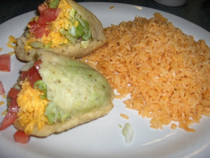 Avocado and ground beef gordita